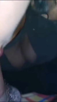 Hermanastra tuvo sexo con hermanastro y también hizo un video