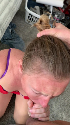 Farmers Wifey: Stiefmoeder zuigt 3 weken oude spermalading van vriendje stiefzoon, dik sperma...