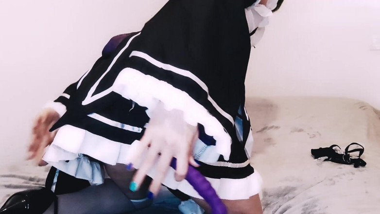 Leona Incubo: Maid Cosplayer Anal Masturbation and Cum