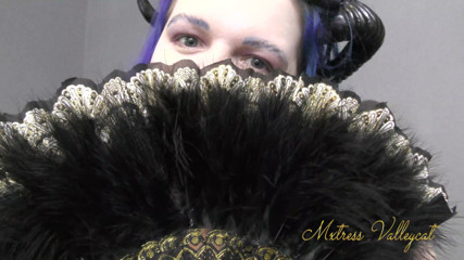 Mxtress Valleycat: Feather fan tease
