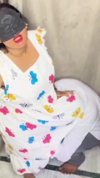 Quente indiana esposa apaixonado sexo com marido casal hindi vídeo