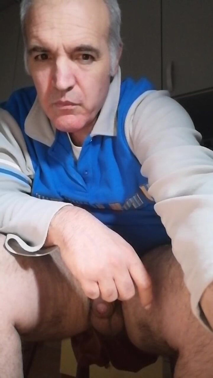 Setesesso7: Я мастурбую своїм задом і своїм твердим членом, завжди прагнучи догодити!