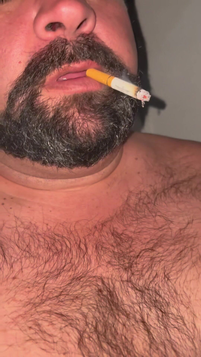 Brewster Bear: Kouřící medvěd a jeho penisová pumpa