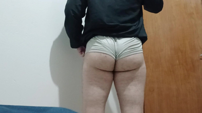 amateurbrazilian: Shaking the Big Ass After the Cup Game
