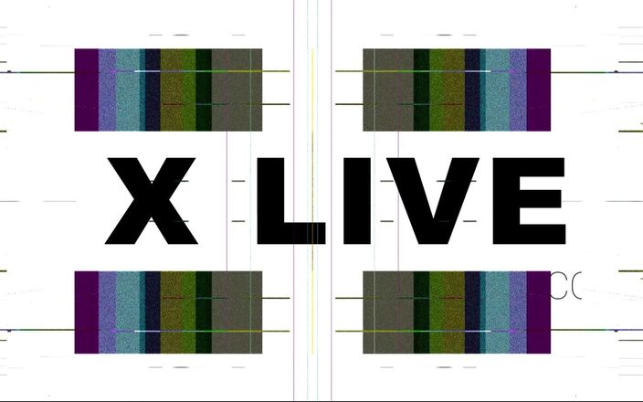 X Live Community: Гаряча красуня ковтає величезний член свого хлопця