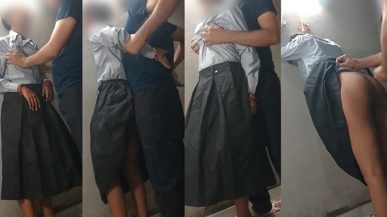 Beatricee: 继兄弟发现他的继妹一个人占了便宜。青少年大学毕业后进入继兄弟的房间做爱