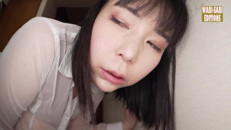 MILF, Wabi-Sabi Editions: Picchi di calore impregnati di sudore come una moglie formosa...