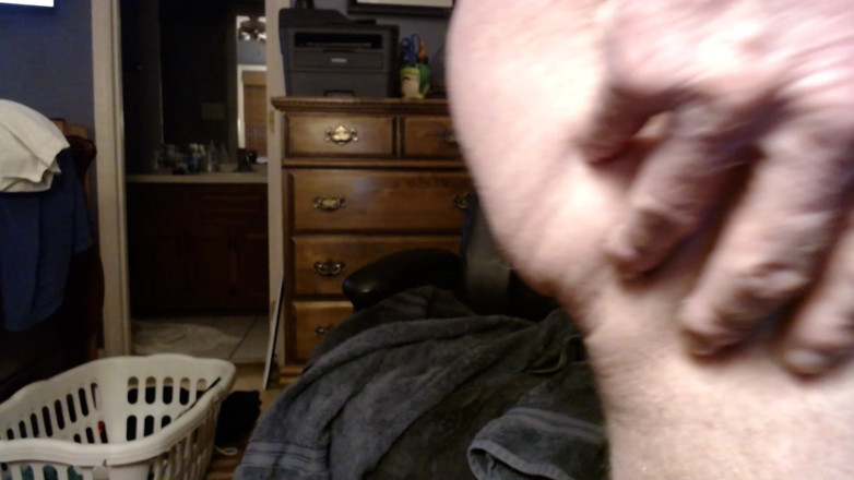 RobertLacrosse: Il mio culo lavora con un plug anale spinta