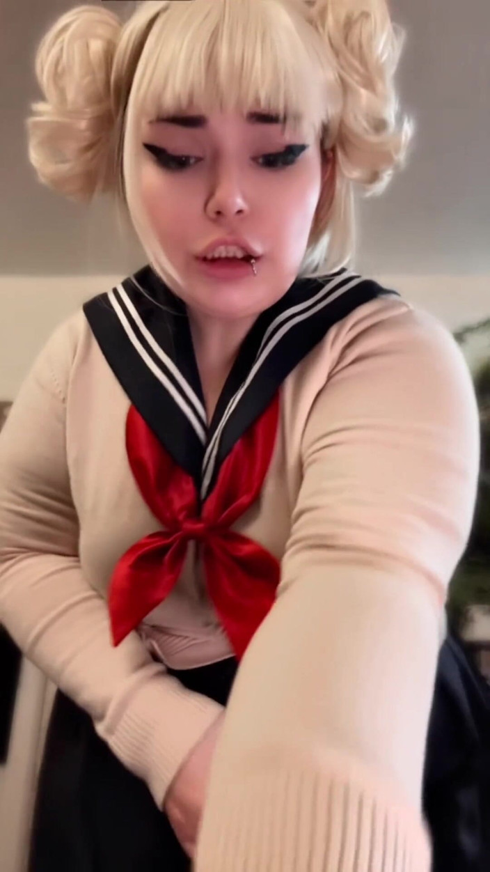 LexxiBakk: Used by the Futa Cosplayer