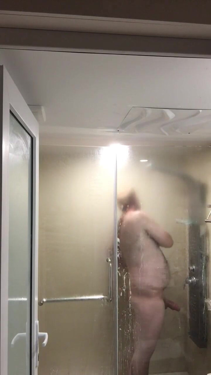 Bigwhitecock: Kul i duschen
