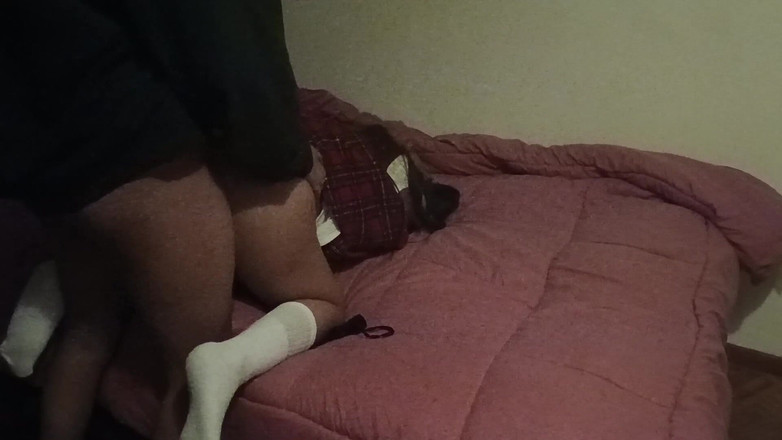 Astrid Cute: Podnieś Spódnicę!! Pieprzyć Wielką Dupę Z Ich Klasy