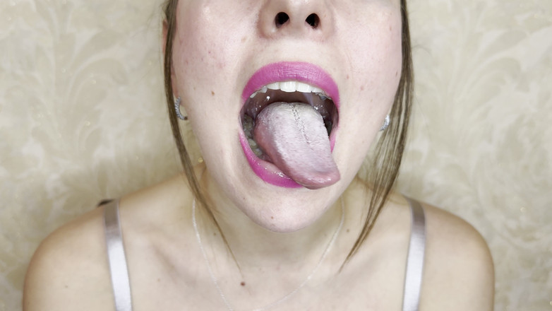 Hottie goddess: Natuurlijke mondtoestand: keelaanzicht