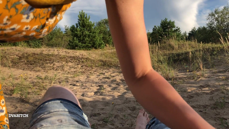 Dvabitch: Chupó la polla en la playa al aire libre