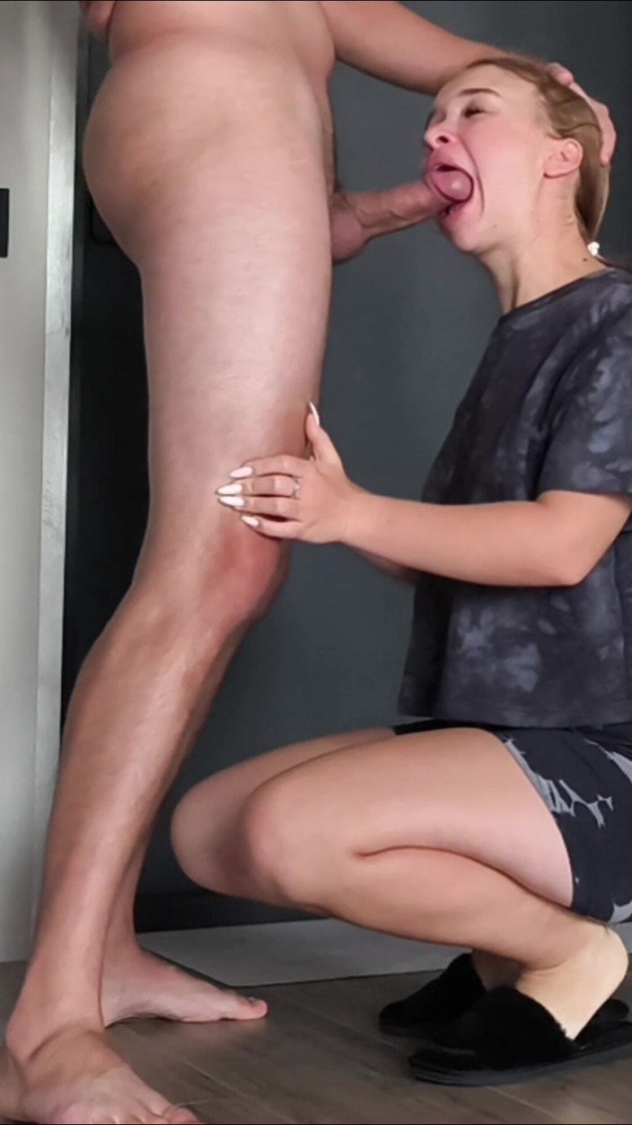 xKeryB: Saya mengongkek rakan sebilik saya dan meliputinya dengan pancutan muka...