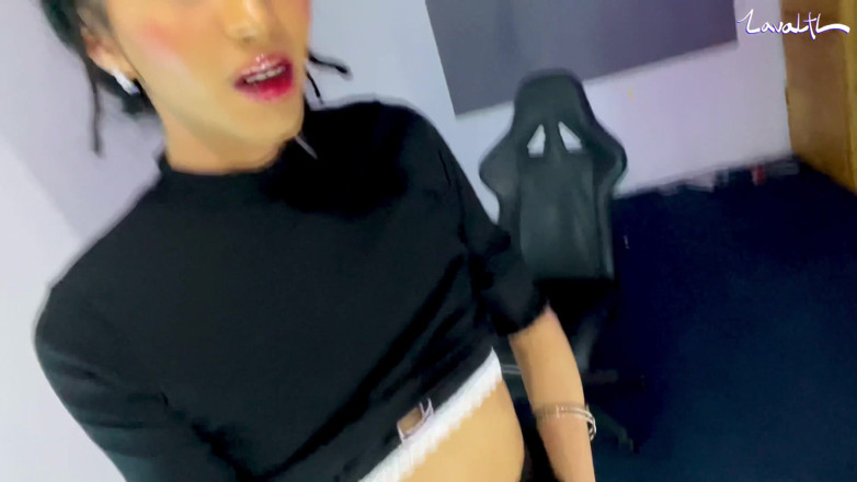 Lavala: Bunu temizlemek için yardımın gerekiyor mu?