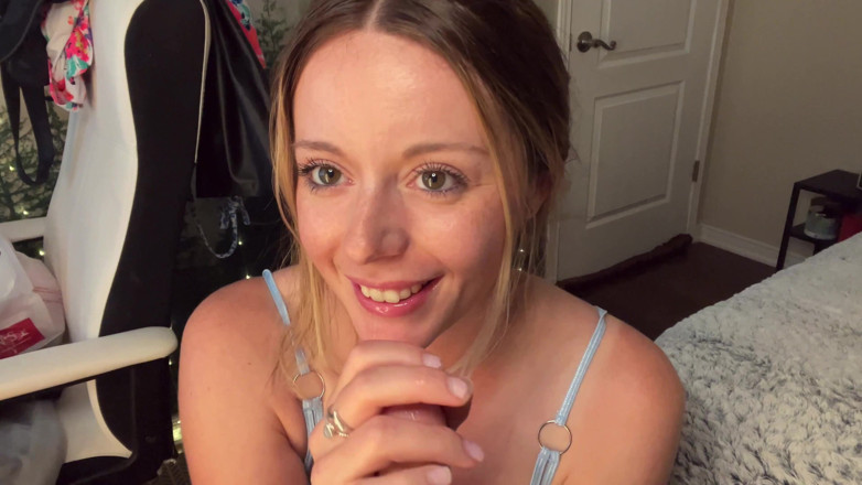 Nadia Foxx: Tryon haul con ingoio sperma
