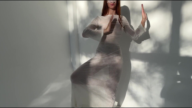 Skinny_lady69: Sexy Stretching Goddess in with Mask