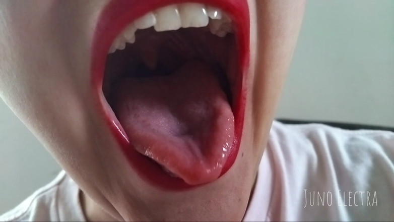 The Antichristrix: Giantess红唇渴望你 第一人称视角