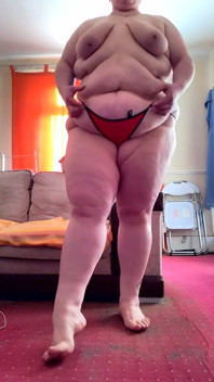 Bbwbootyful posing shaking my big booty