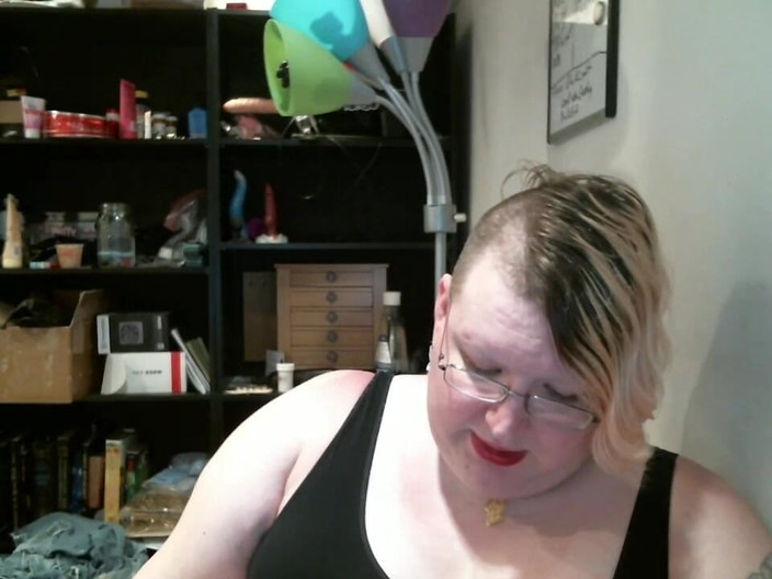 Roxxie rae page: Wyvernsvault uitpakken