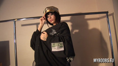 My Boobs: 丰满女郎的嬉皮士风格