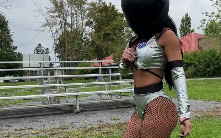 Miss Lexa: Video Youtube Baru Keluar Cosplay / Kostum Halloween Seksi