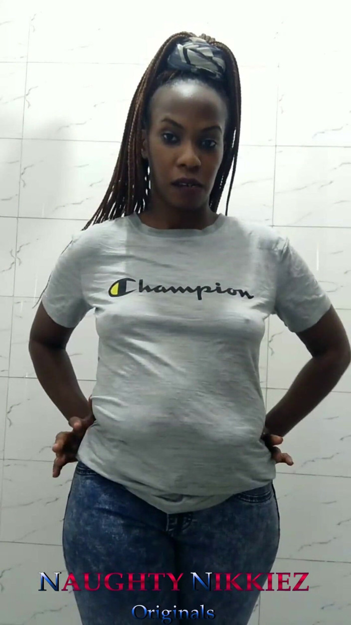 African Beauties: นมมให้ตูดกับ MILF นิกกี้