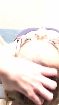 Ateşli Esnek Yoga Egzersizi Islak Çift Dildo Sikişine Ve Büyük Orgazma Dönüşüyor