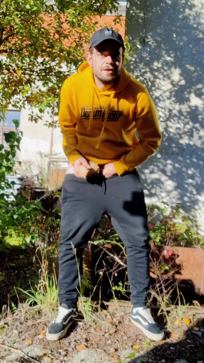 jerkofflover: Uma Compilação De Vídeos Meus Usando Vans Ou Meias Brancas