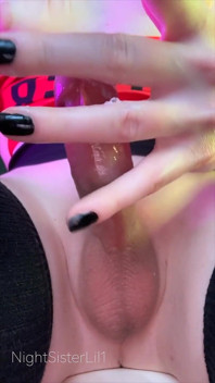 Roztleskávačka s překvapivým honěním stehen vysoká Sexy Trans Girlcock masturbace