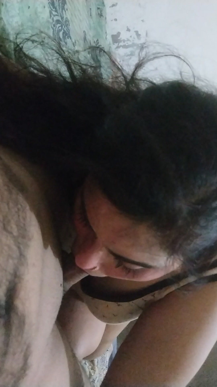James fucker: Si Dia menikmati batang saya dengan tekaknya yang cantik dan...