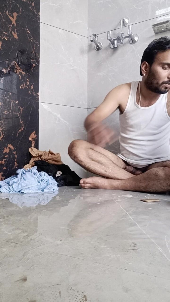 Rajasthani-old-lover: Desi young boy enjoy washing father's underwear