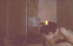 一个热情的女士的好吻...
