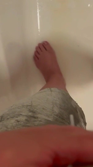 Thumbnail of BBW Tries to Hold Piss and Fails and Masturbates in the Bathtub