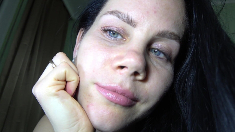 Anna Sky: Sexy Nose Anna