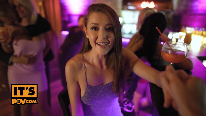OfficePOV: POV - Sybil reitet deinen schwanz wie eine geile schlampe in...
