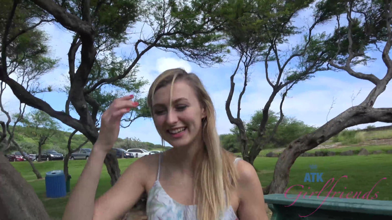 ATK Fans (Girlfriends): Virtuele vakantie in Hawaï met Alexa Grace deel 1