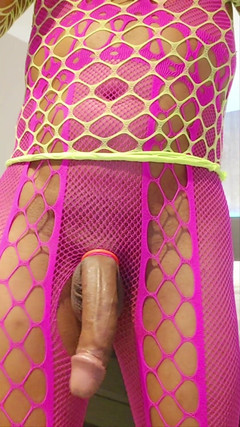 Milah CrossxxX: 내 이웃이 나를 모욕하고 현관 앞에서 침을 뱉고 분홍색 그물 창녀처럼 과시하는 동안