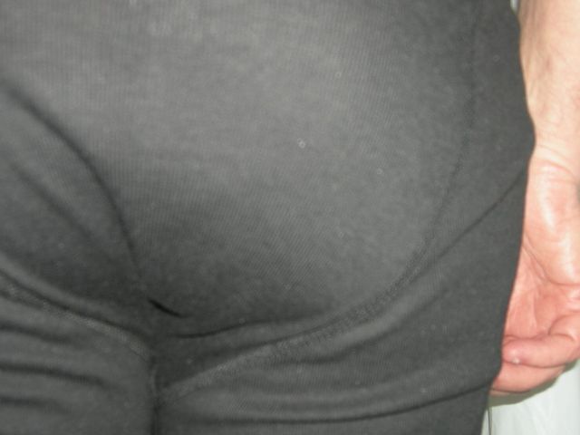 Handjob in the Toilet 2 (Bander)