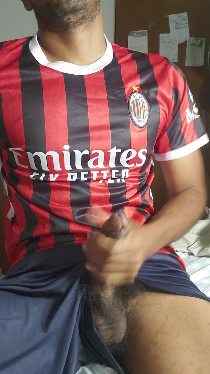 Charlieburrito: Obrovský penis je masturbován ll