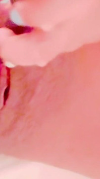 Thủ dâm khi tắm