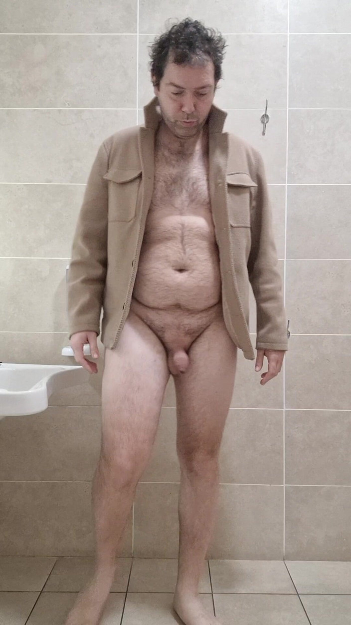 Mirko2589: All Naked in Pubblic Bathroom