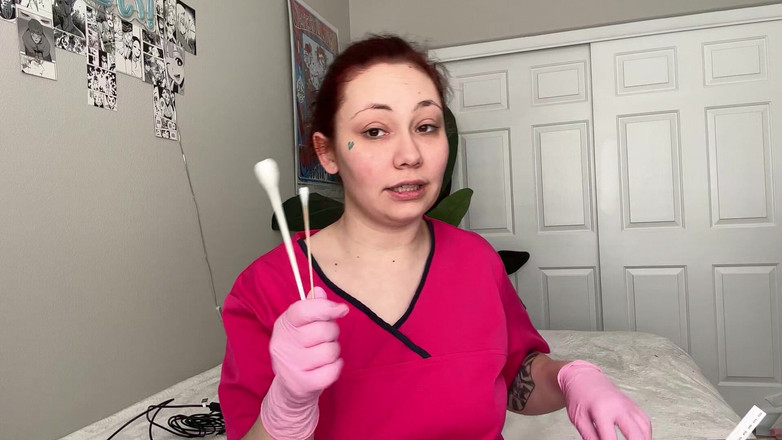 Lenna Lux: Obří sestra Sestřička - experiment se zmenšováním