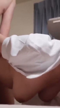 Vdaná sestřička po půlnoci sv. 2 - podvádějící sex během noční směny - část 1