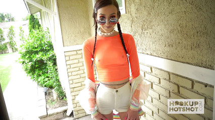 Hookup Hotshot: Gadis remaja kurus rambut kuncir carmen rae dientot habis-habisan sama...