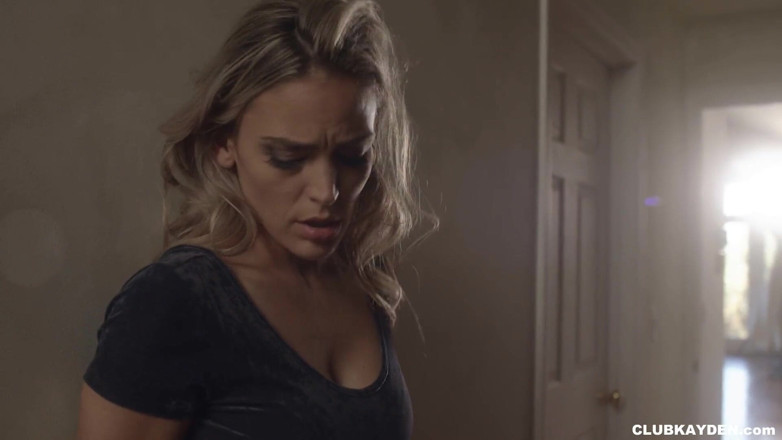 Kayden Kross: Kayden kross menggoda ryan ryans untuk jilat memek sampai orgasme