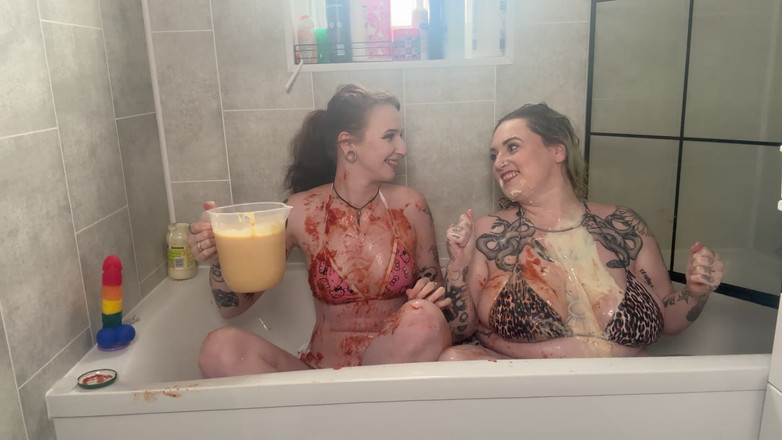 Bambi_beauty1: Sploshing avec Sammie