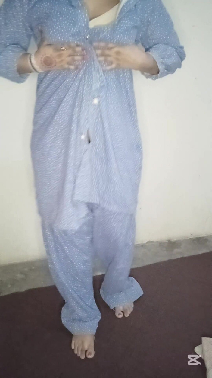 Faryal: 누가 나를 사랑할 것인가, 댓글