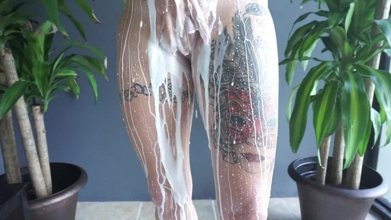 Anna Bell Peaks: Creamed On
