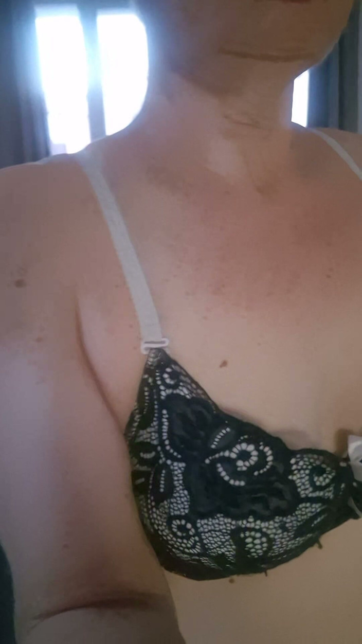 Sofy13: Stamattina Ho Caldo E Sono Bagnato